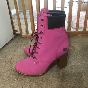 Timberland Pink Susan G Komen Glancy Boots